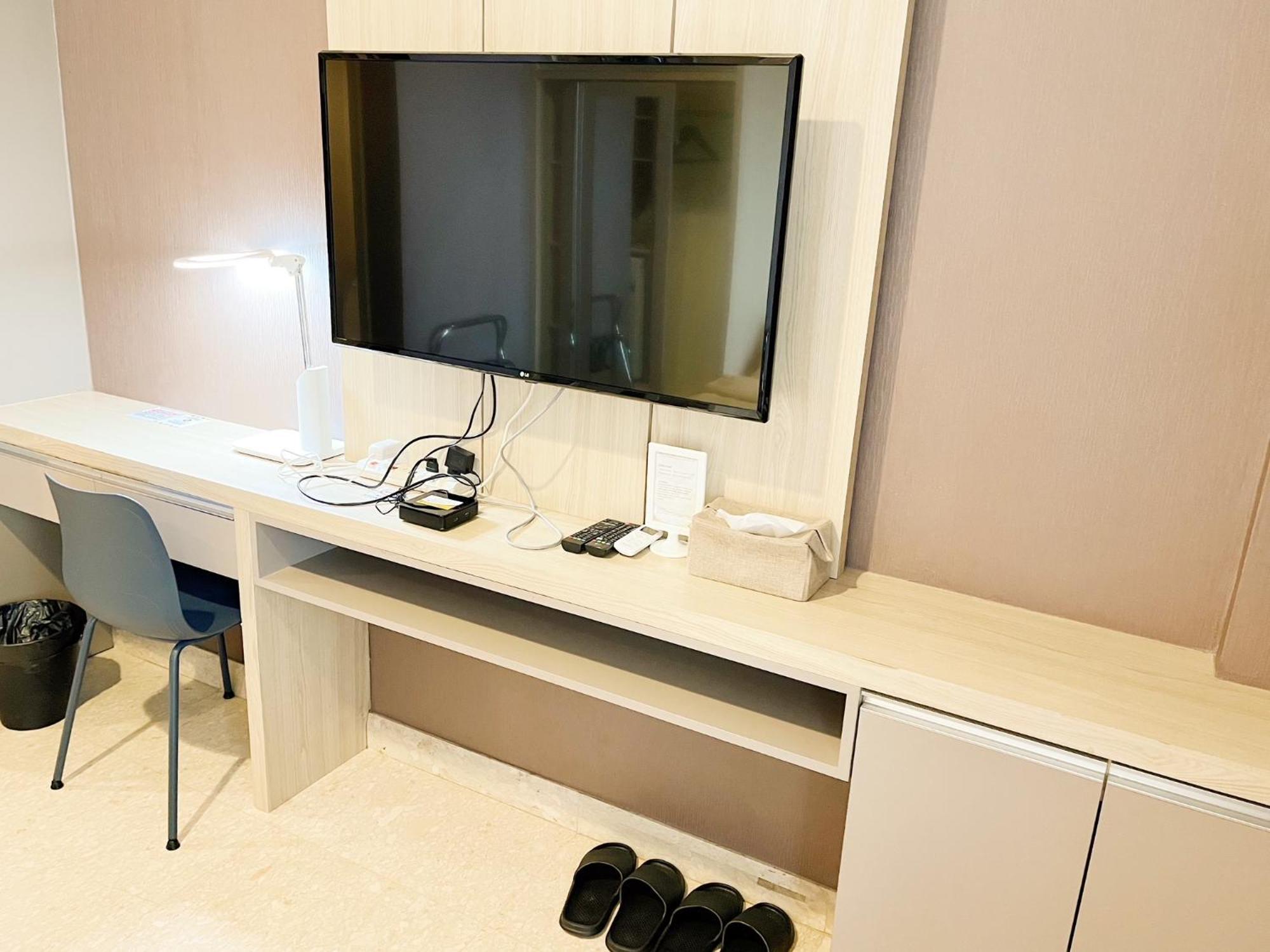 Gold Coast Pik Sea View Apartments By Longesuites Yakarta Habitación foto