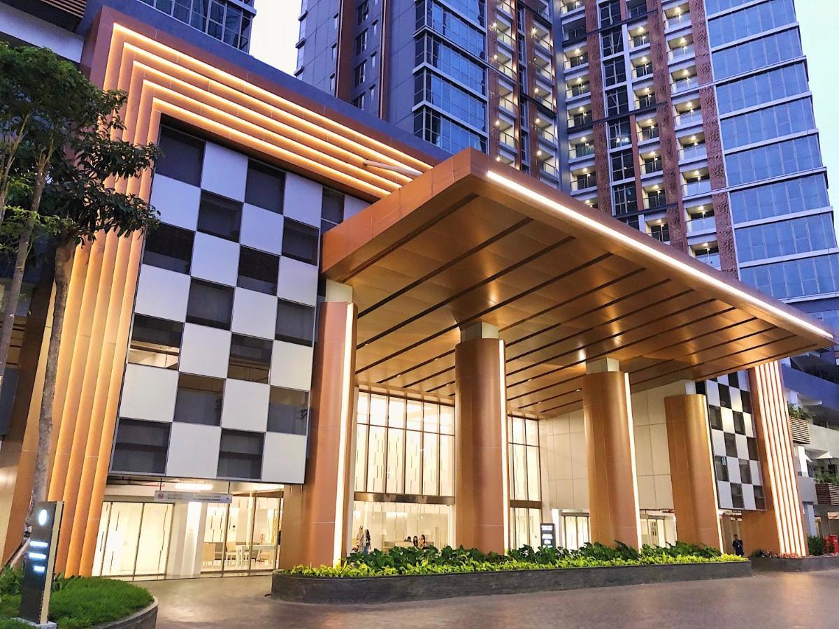 Gold Coast Pik Sea View Apartments By Longesuites Yakarta Exterior foto