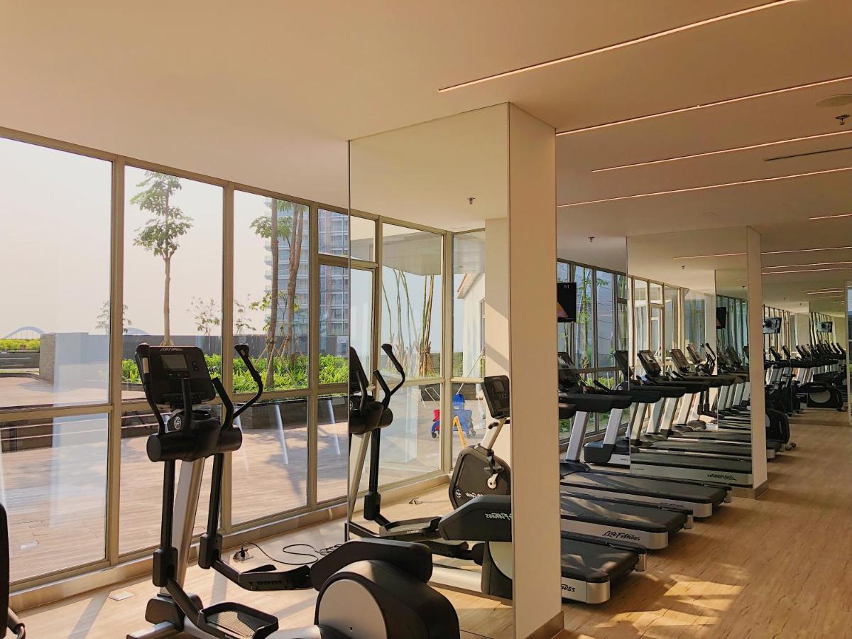 Gold Coast Pik Sea View Apartments By Longesuites Yakarta Exterior foto