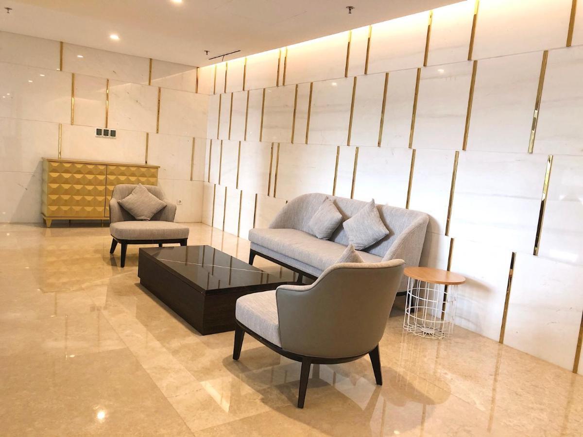 Gold Coast Pik Sea View Apartments By Longesuites Yakarta Exterior foto
